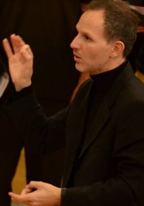 ODED SHOMRONY earned his master's degree in conducting from the Jerusalem Academy of Music, where he studied with Dr. Yevgenii Zirlin, Prof. Mendi Rodan and Aaron Harlap.